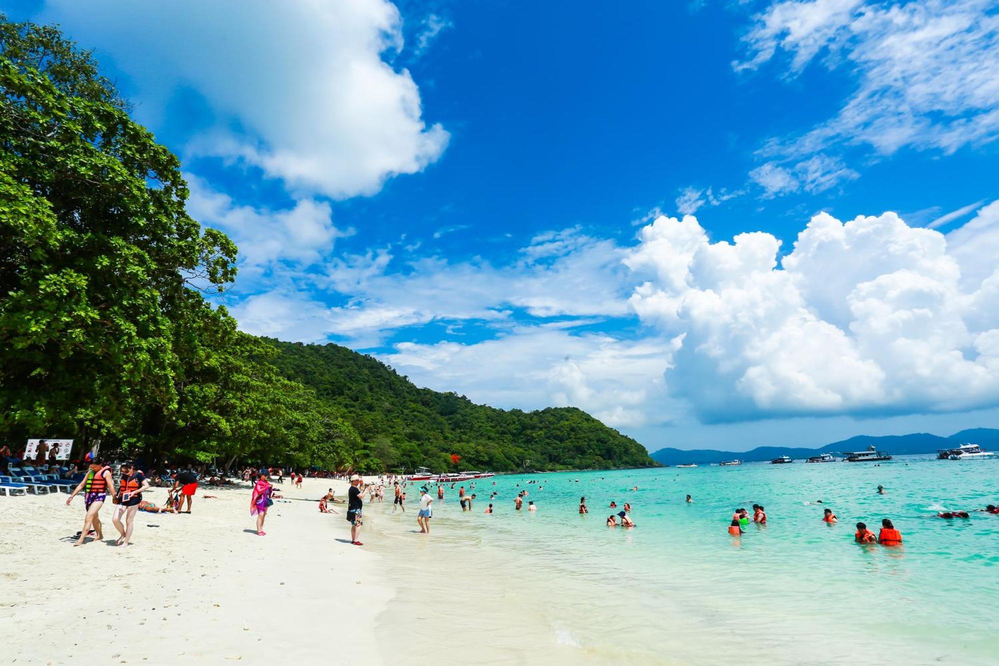 Kana Triple L Hotel Phuket普吉岛卡娜3L酒店 Patong Extérieur photo