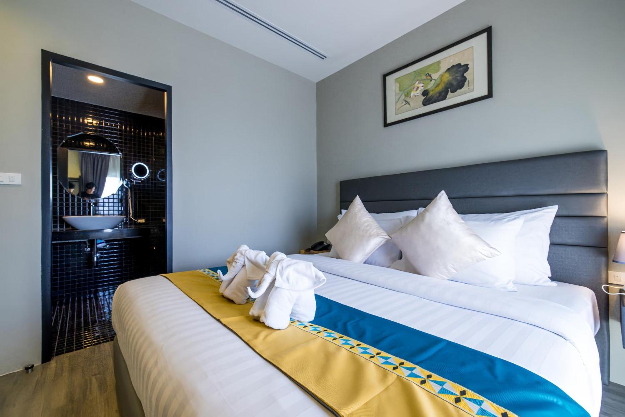 Kana Triple L Hotel Phuket普吉岛卡娜3L酒店 Patong Extérieur photo